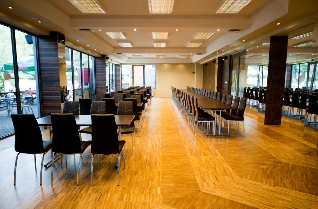 奥克宁卡 Panorama酒店 外观 照片